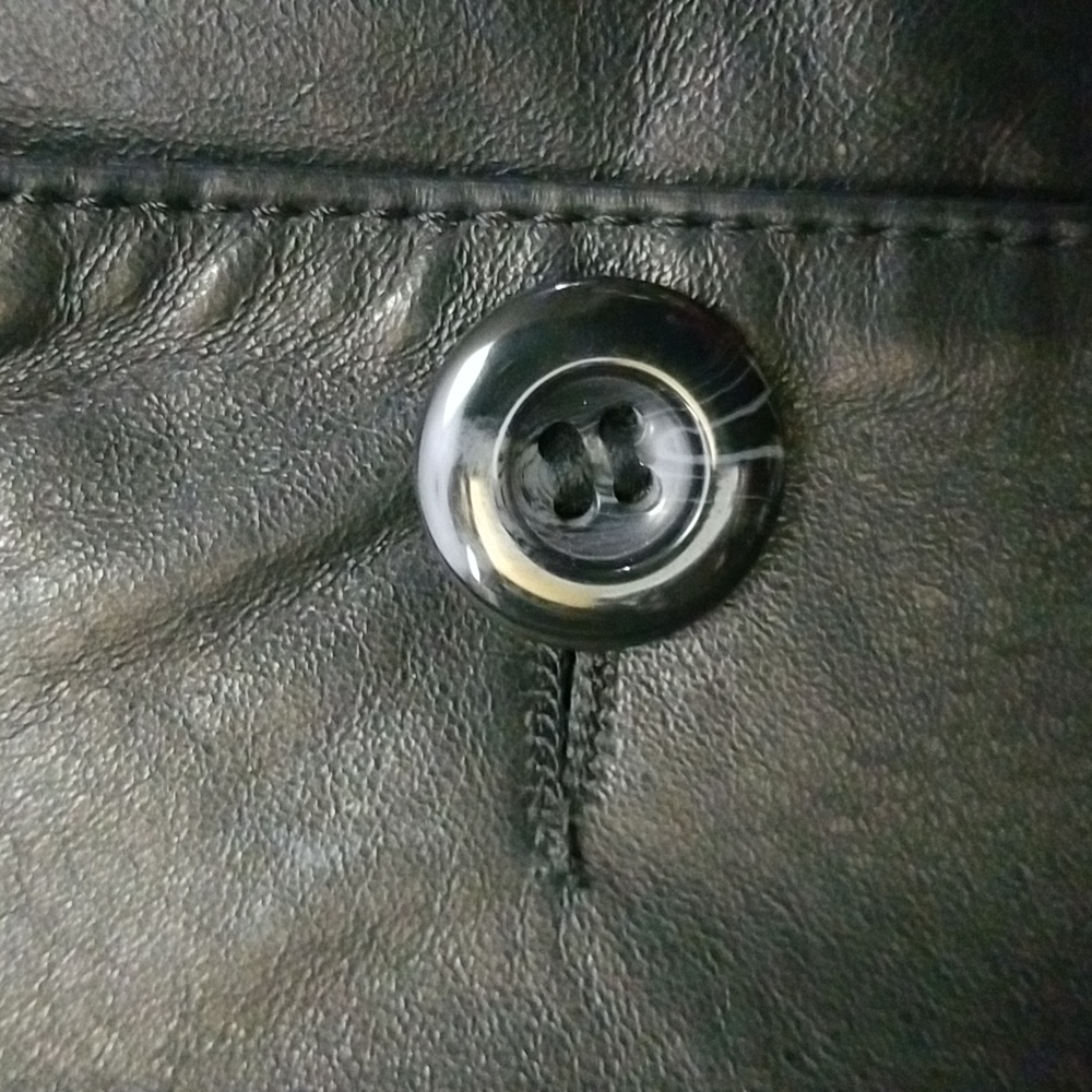 Danier Leather Car Coat - Picture 11 of 15